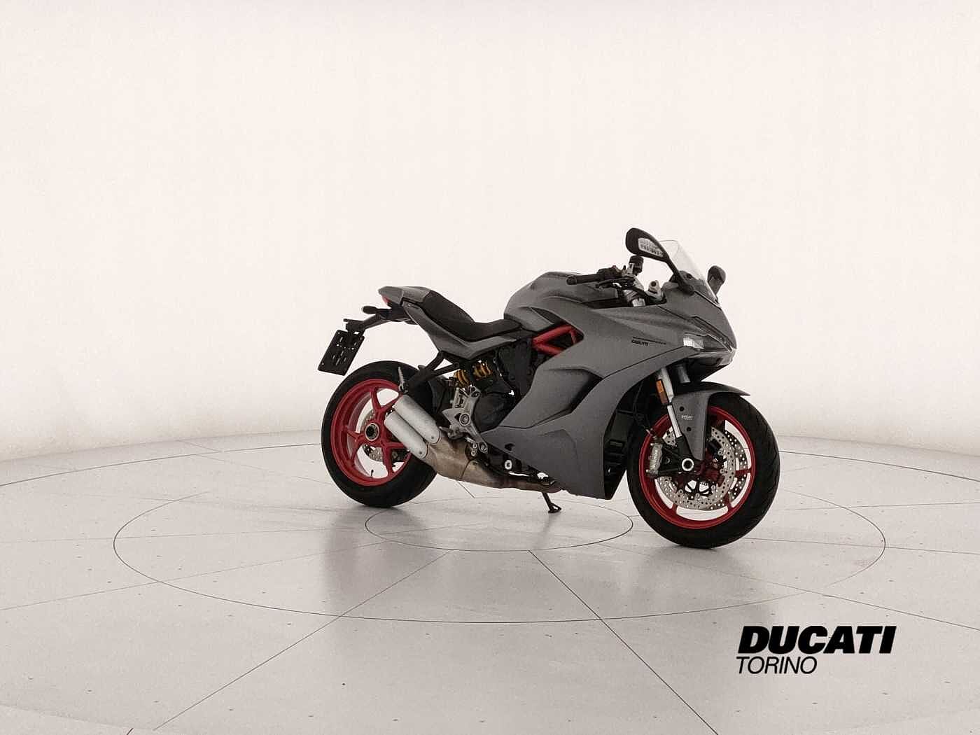 DUCATI SUPERSPORT 939 