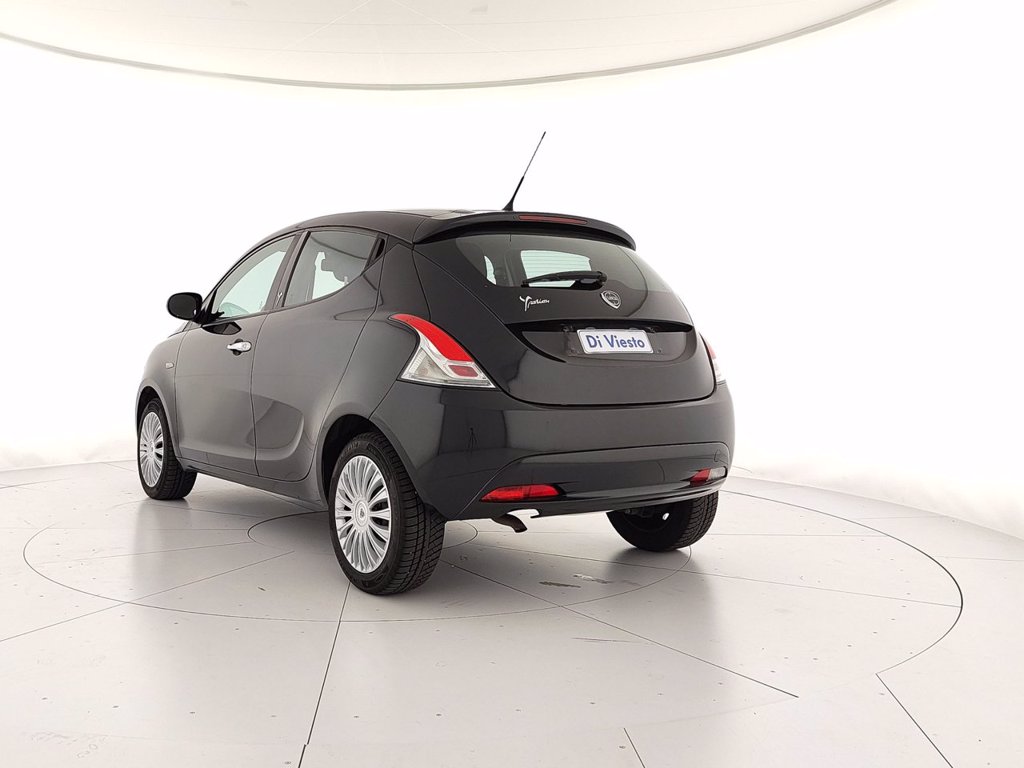 LANCIA Ypsilon 1.2 silver 69cv