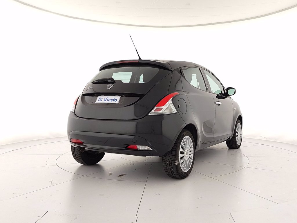 LANCIA Ypsilon 1.2 silver 69cv