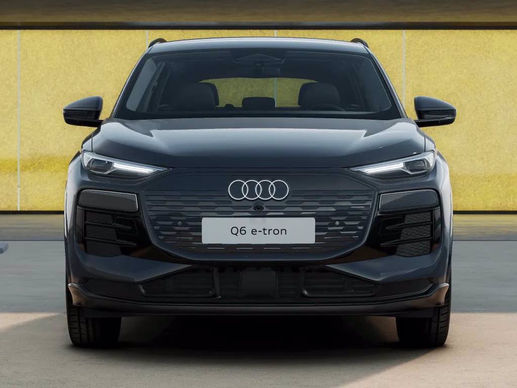 AUDI Q6 e-tron quattro Business