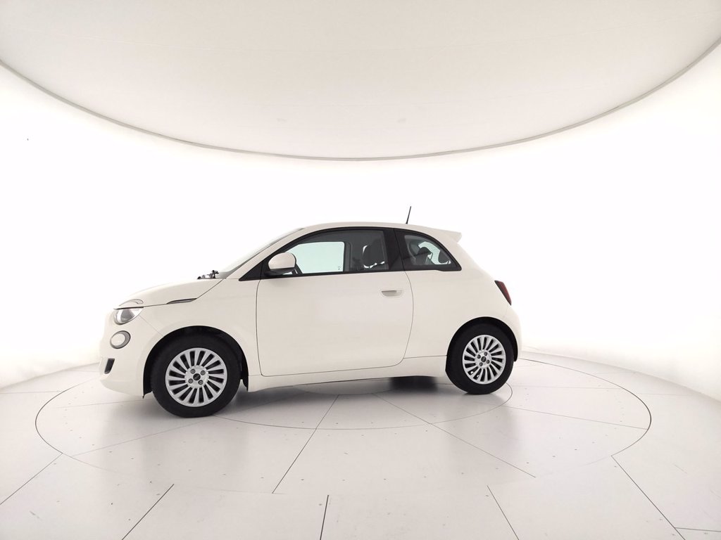 FIAT 500e 23,65 kwh action