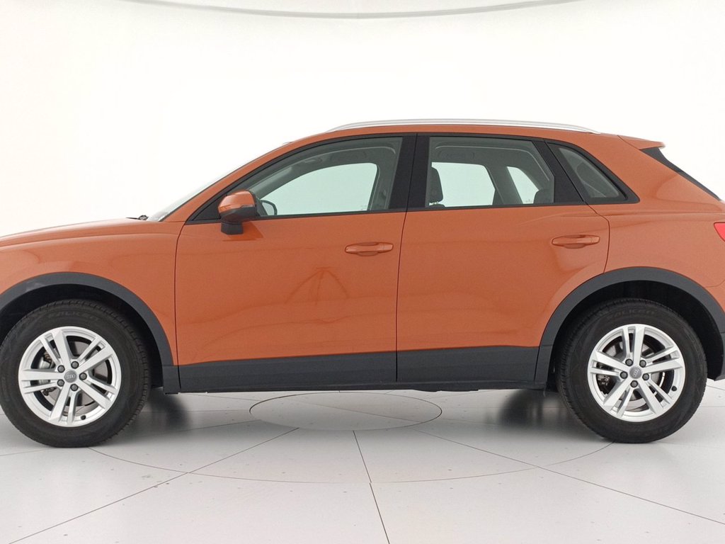 AUDI Q3 35 2.0 tdi business quattro