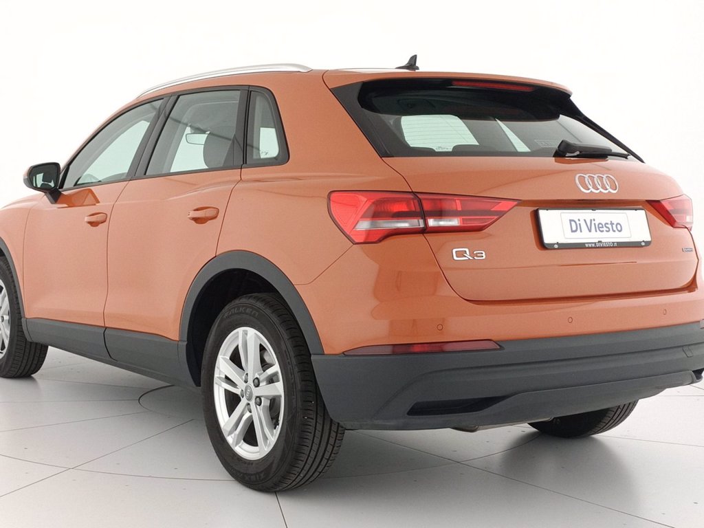 AUDI Q3 35 2.0 tdi business quattro