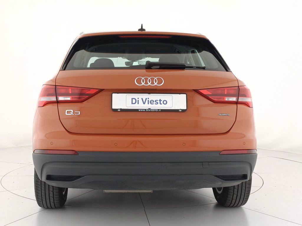 AUDI Q3 35 2.0 tdi business quattro