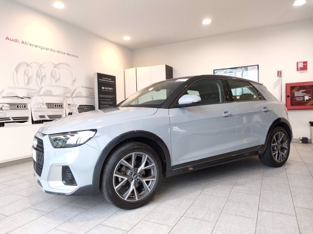 AUDI A1 citycarver 30 1.0 tfsi admired 110cv s-tronic