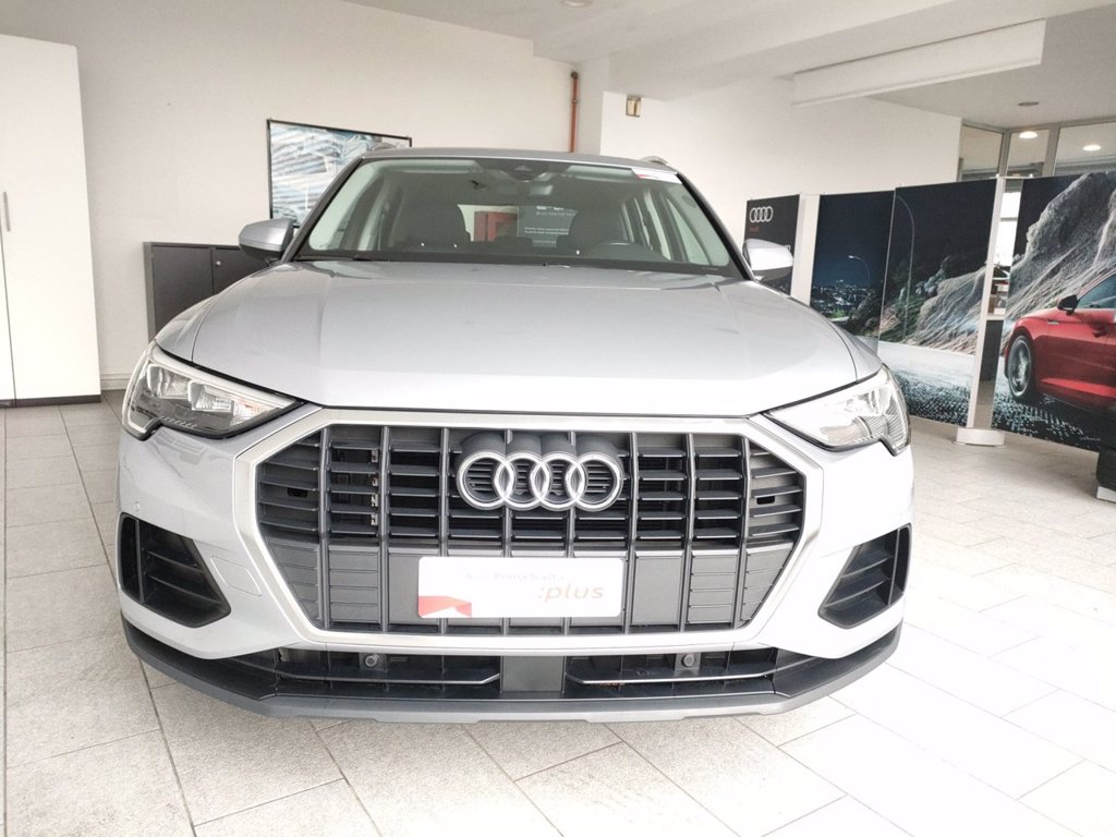 AUDI Q3 35 2.0 tdi business s-tronic