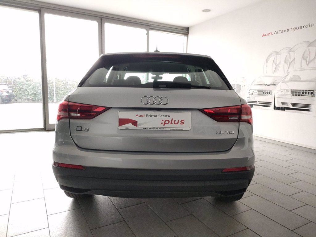 AUDI Q3 35 2.0 tdi business s-tronic