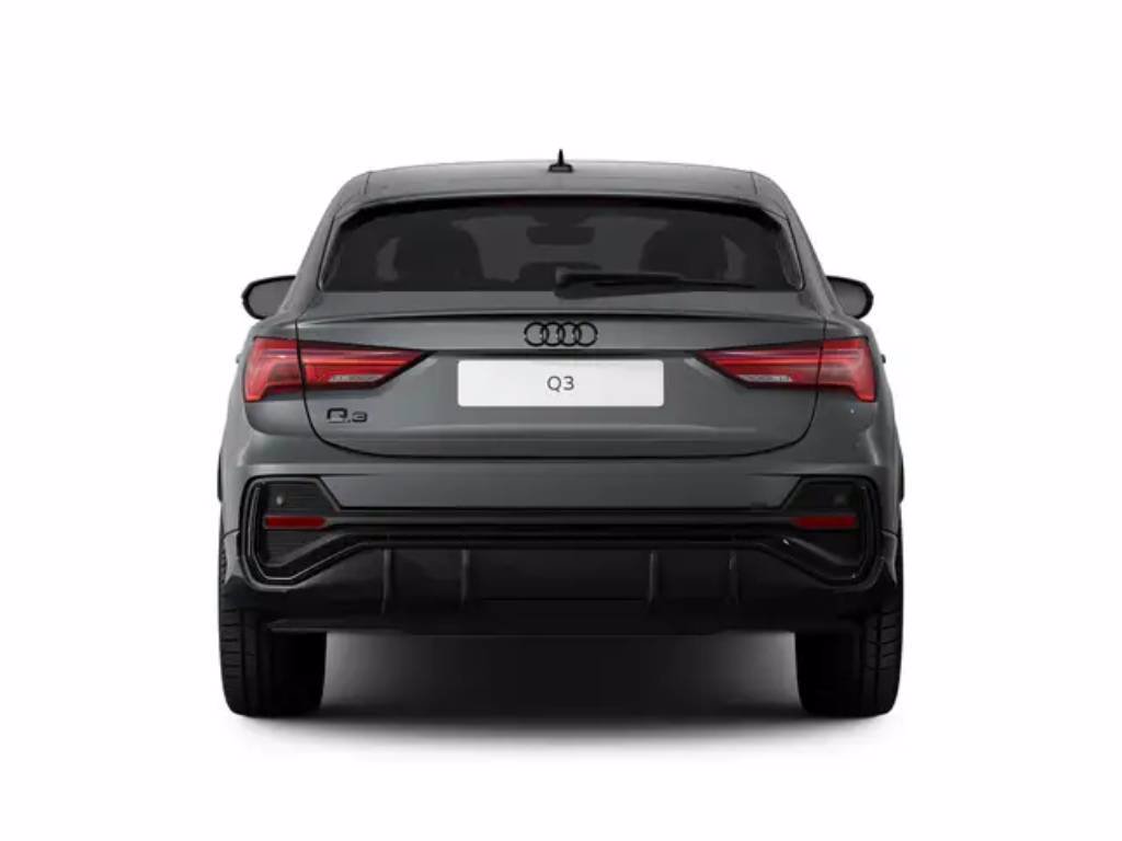 AUDI Q3 SPB 35 TFSI Identity Black